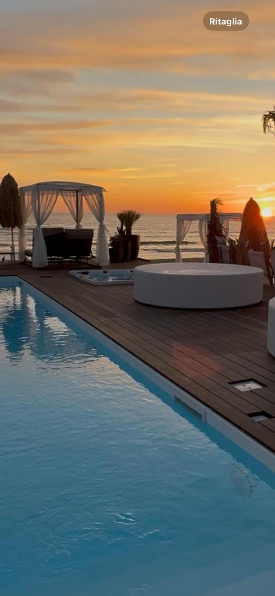 Luxury Resort 里克拉 外观 照片